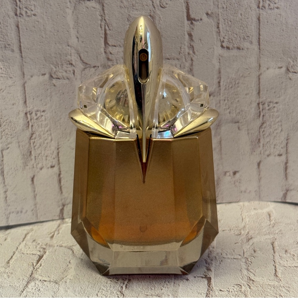 Mugler Alien Goddess Perfume - Picture 2 of 3
